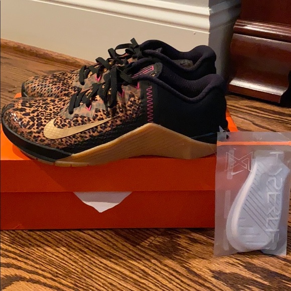 nike metcon 6 leopard